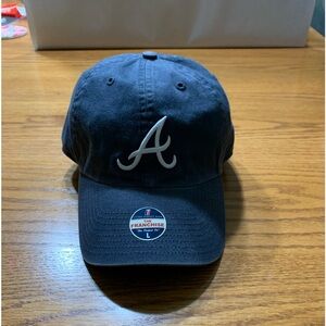 Atlanta Braves ball cap in size L.